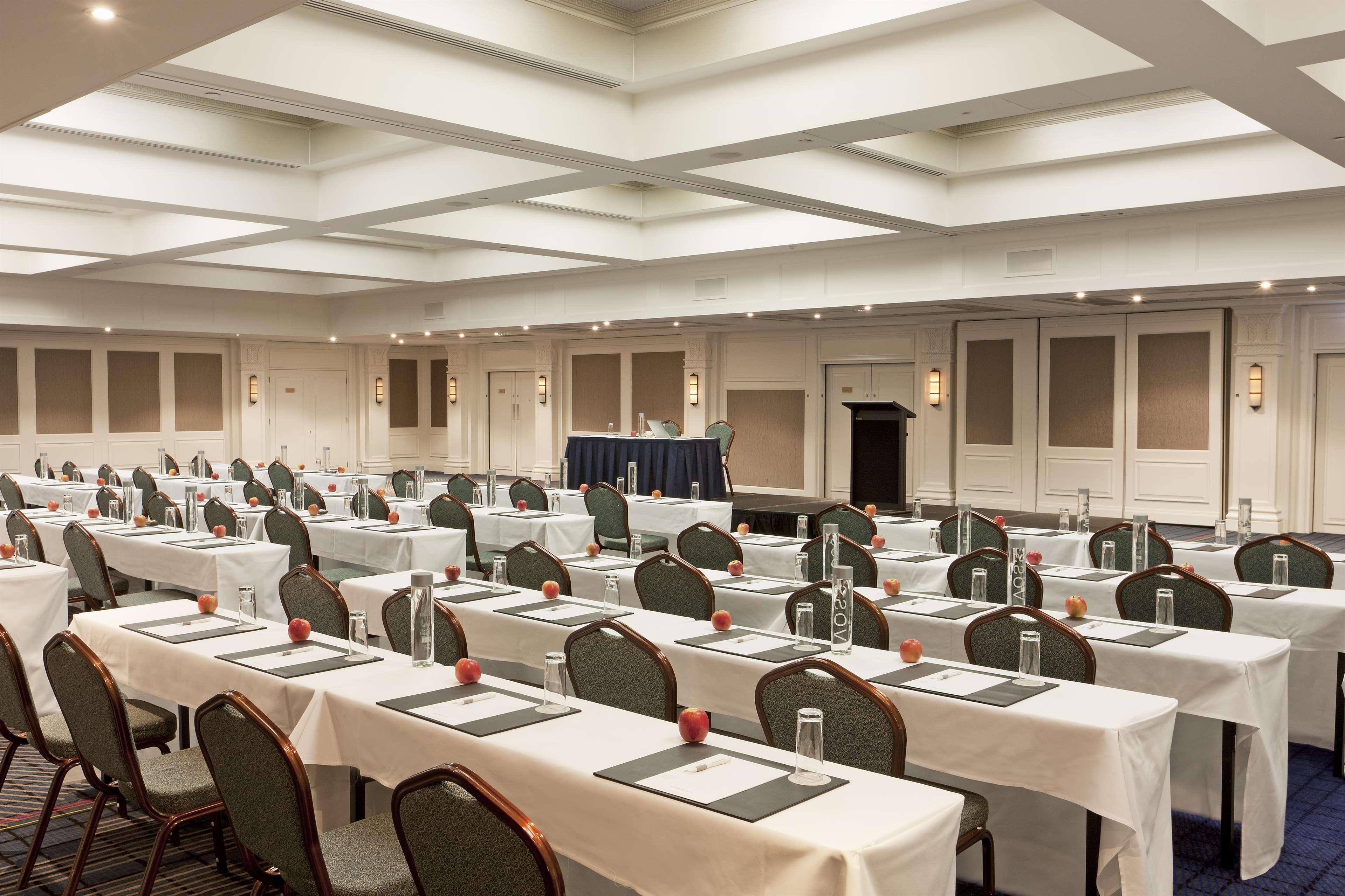 Swissotel Sydney Affari foto The ballroom at the hotel